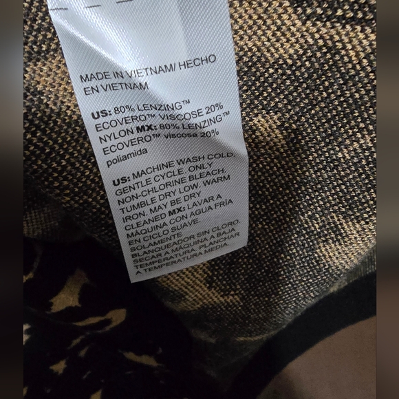 Chicos animal print Black and Tan Sweater - Picture 4 of 5